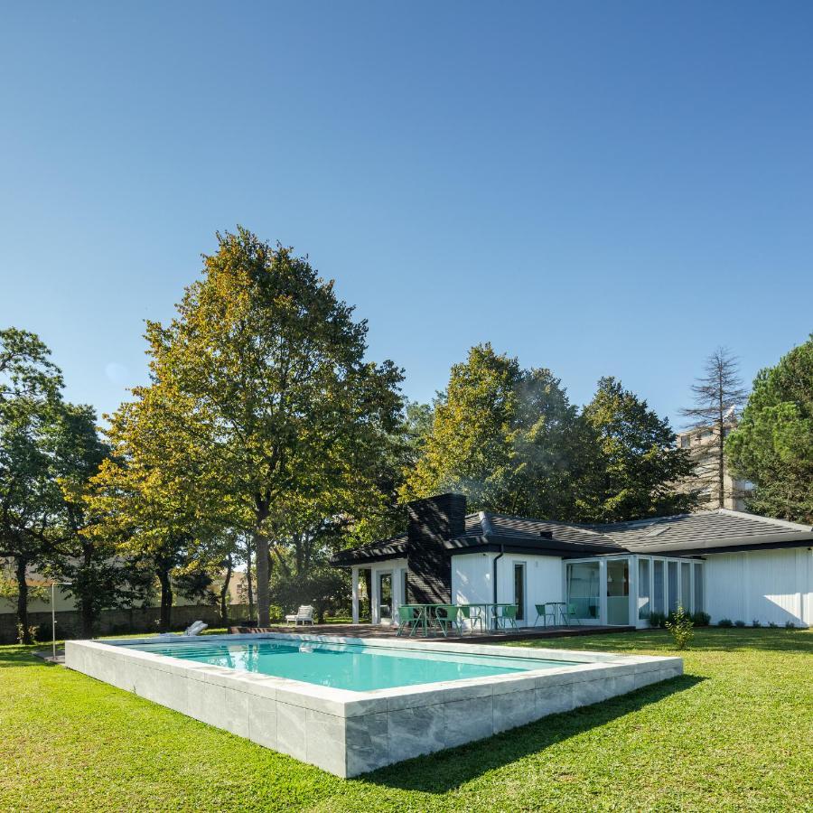 70'S Wood House 호텔 Maía 외부 사진