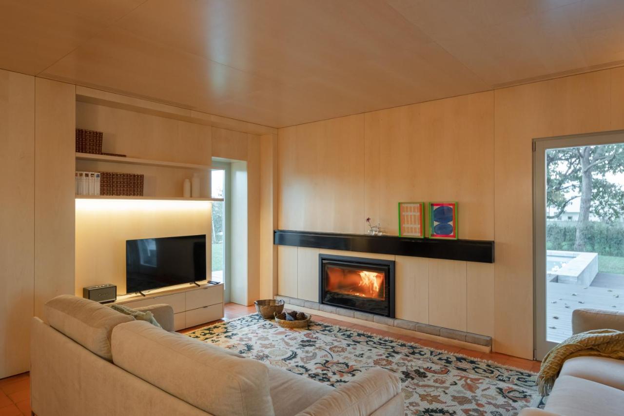 70'S Wood House 호텔 Maía 외부 사진