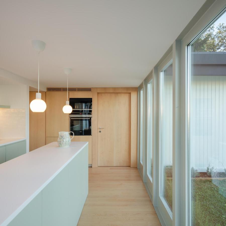 70'S Wood House 호텔 Maía 외부 사진